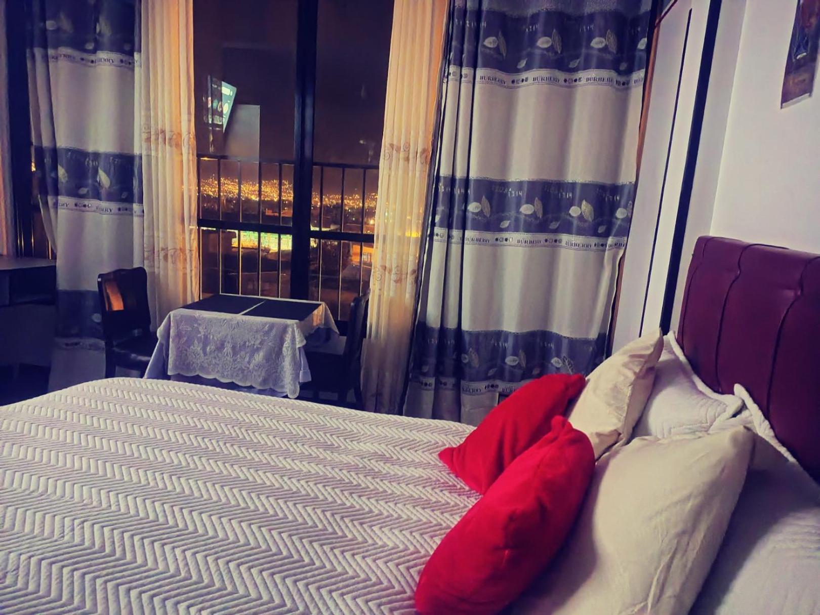 Casa Qura Qura Hostel Cochabamba Kültér fotó